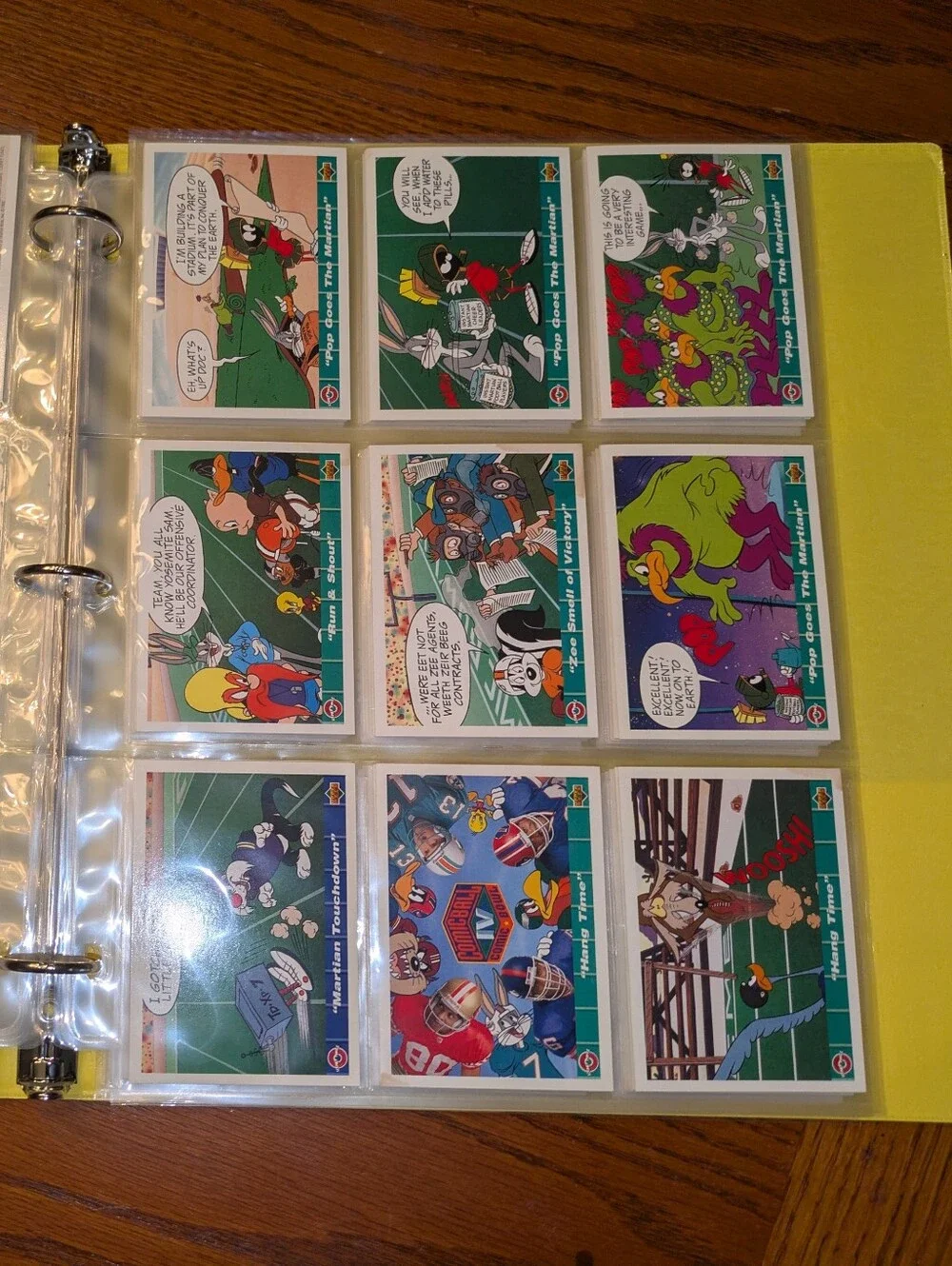 100 Looney Tunes NFL Cards Binder 🔥 1992 Upper Deck Comic Ball Football Colle